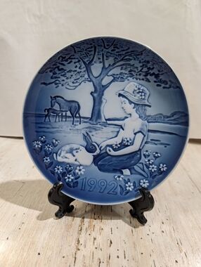 Vintage Bing & Grondahl 1992 Children's Day - SUMMER DAY IN THE MEODOW Plate EUC